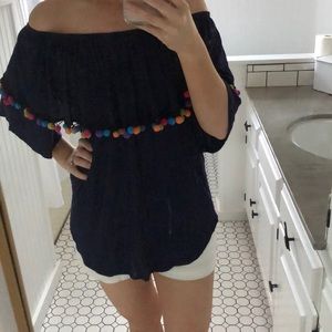 🏝Boutique off the shoulder Pom Pom